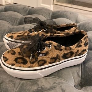 VANS FUZZY LEOPARD PRINT PLATFORM SNEAKERS